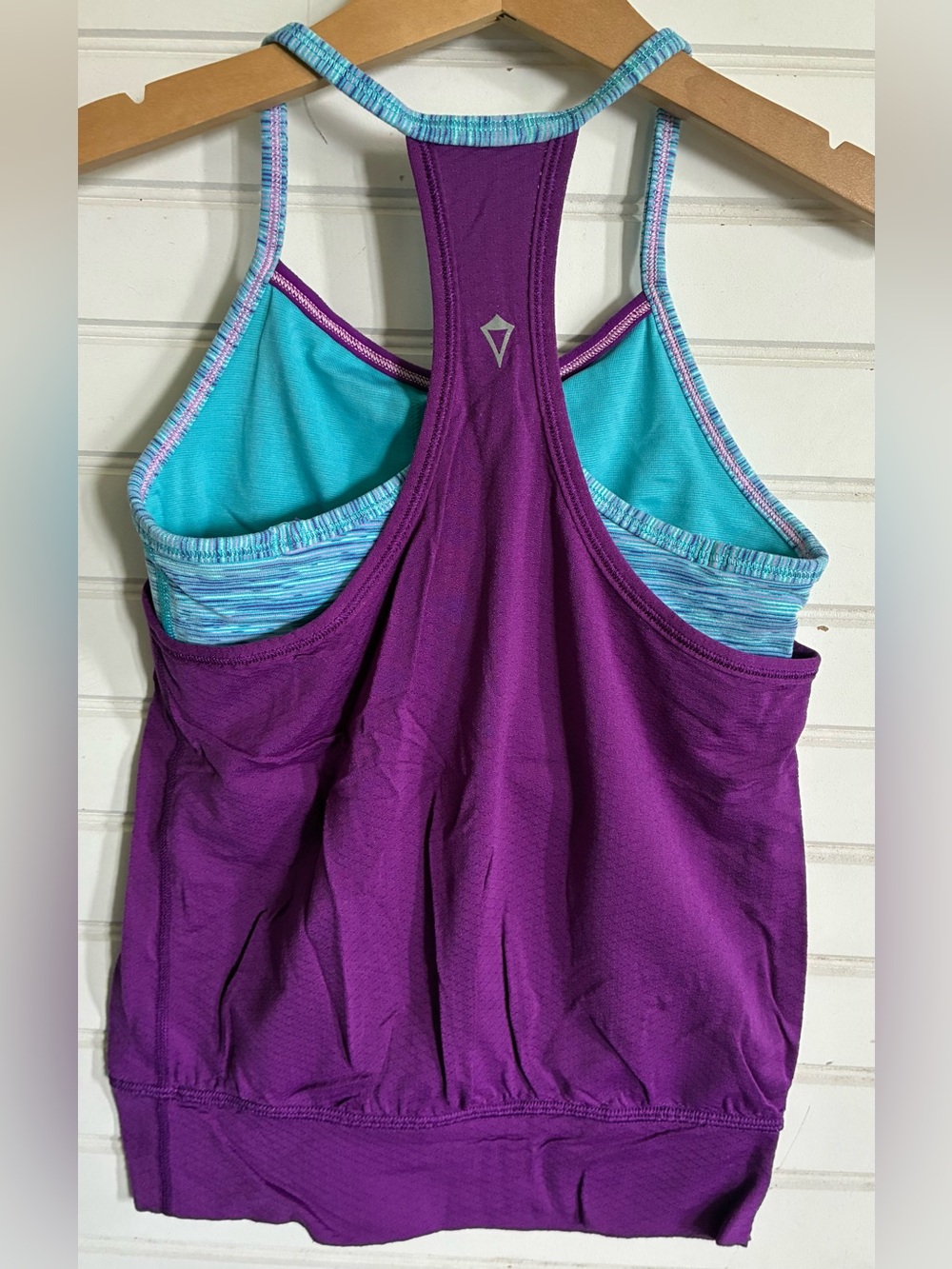 IVIVVA by LULULEMON girls size 6 Double Dutch tank